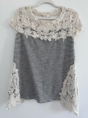 Anthropologie Meadow Rue Cream Crochet Yoke Striped Tee - Black & Cream